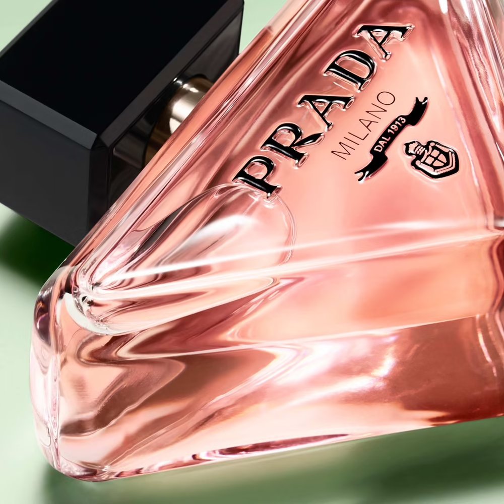 PRADA PARADOXE